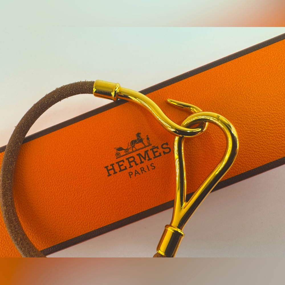 Hermès Suede Hook Bracelet Authentic Gold Plated Hermes Equestrian 1995 Vintage - Picture 7 of 12